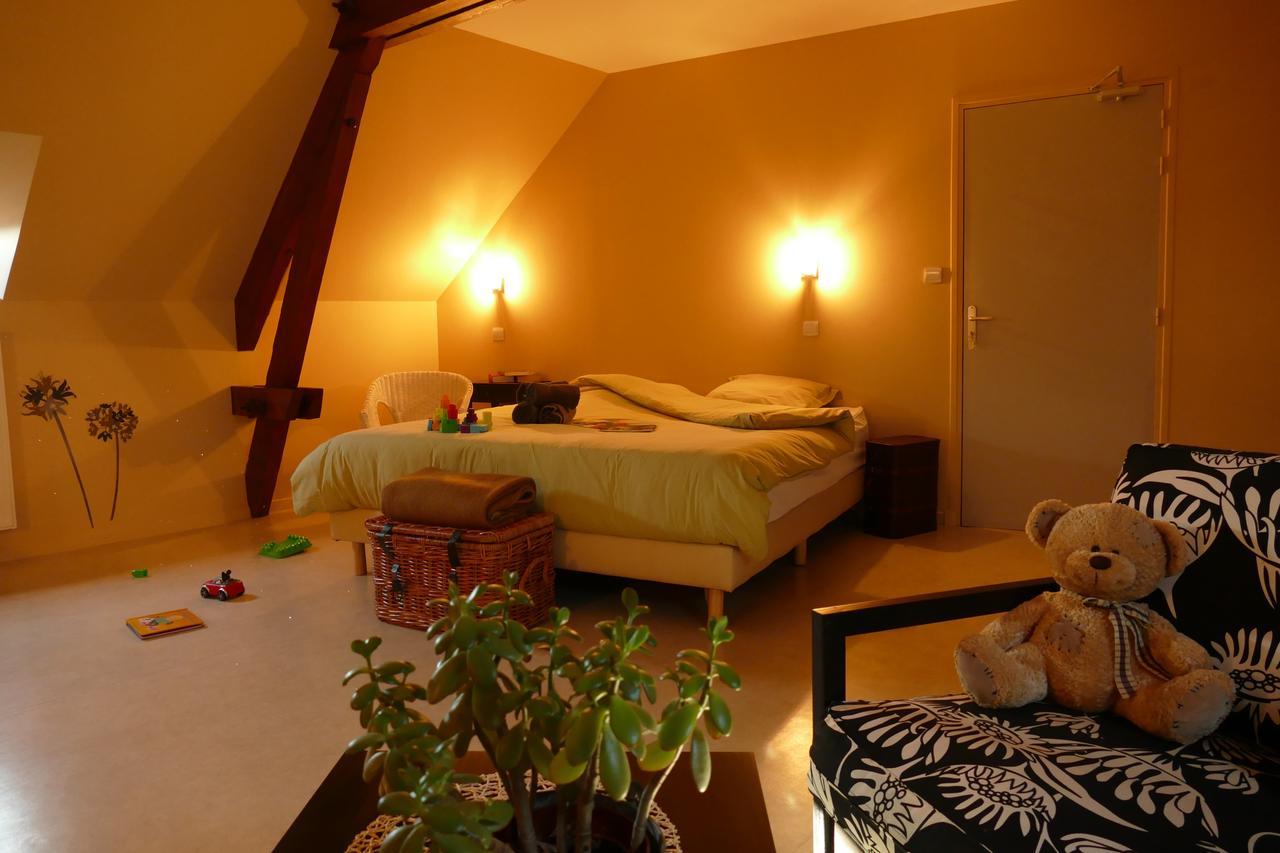 Ferme Du Chateau Monampteuil Экстерьер фото