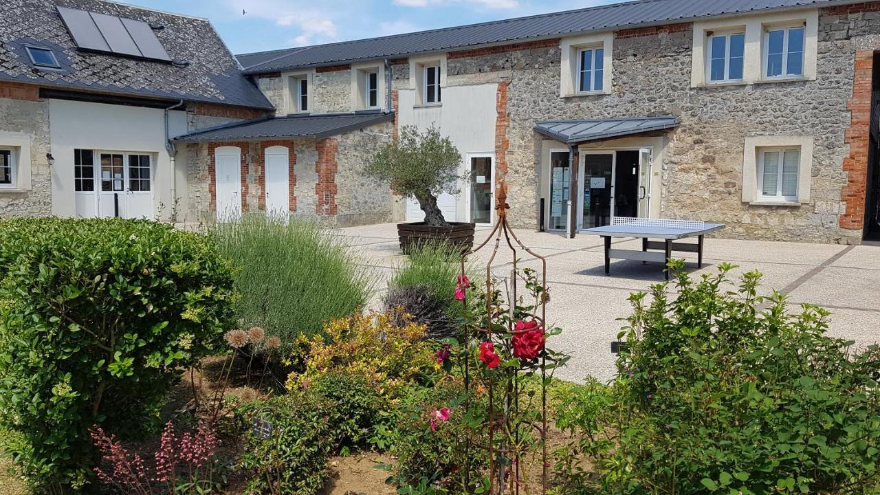 Ferme Du Chateau Monampteuil Экстерьер фото